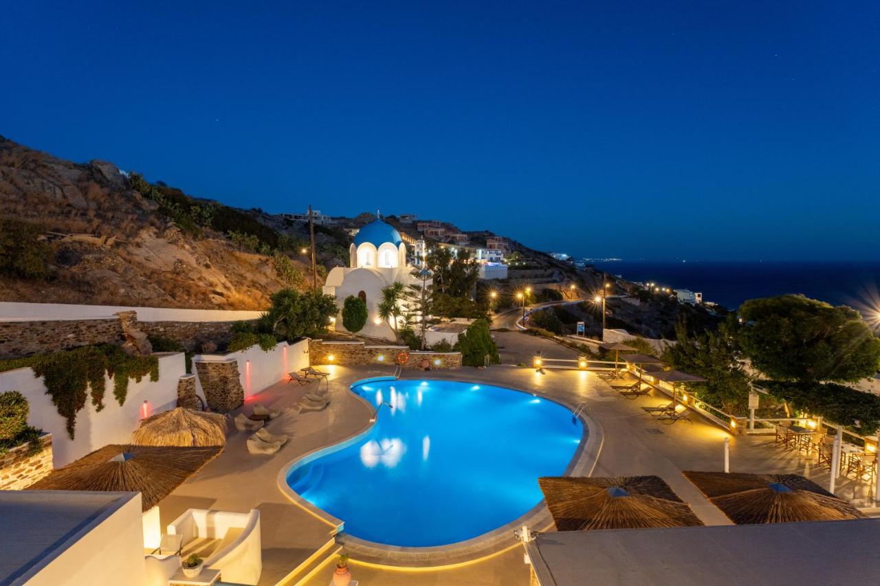 Double Room with Sea and Pool View