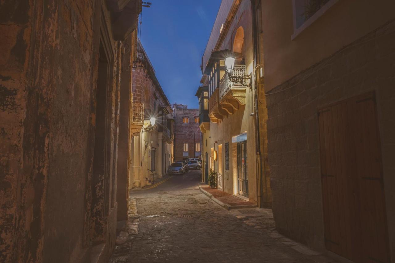 Maria Rosa Suites - Bed and Breakfast Victoria