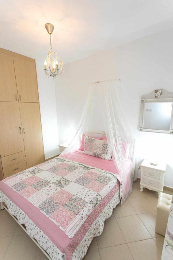 Apartment mit Balkon