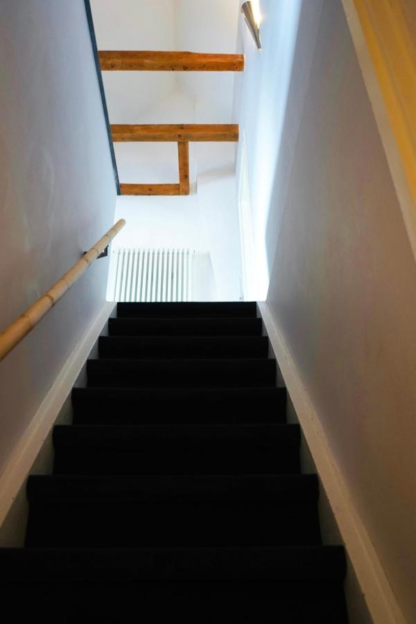 Haus im Grünen für 7 Personen-3 Schlafzimmer- 3 Bädern -Waschmaschine-große Terrasse- vollausgestattete Küche - Chambres d'hôtes Wolfsbourg