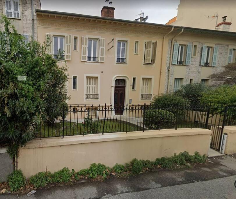 Nice Studio à Vauban - Chambres d’hôtes