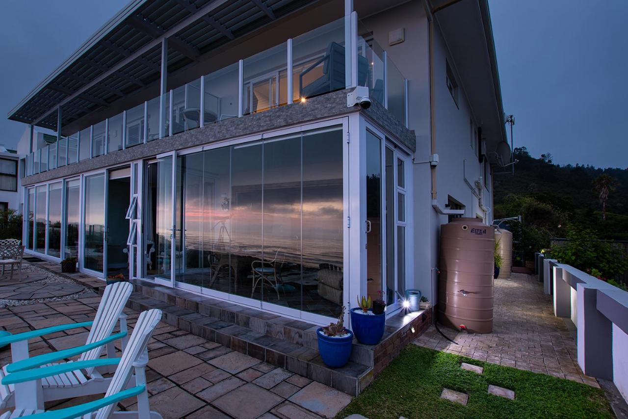 Pearl White Sands - B&B