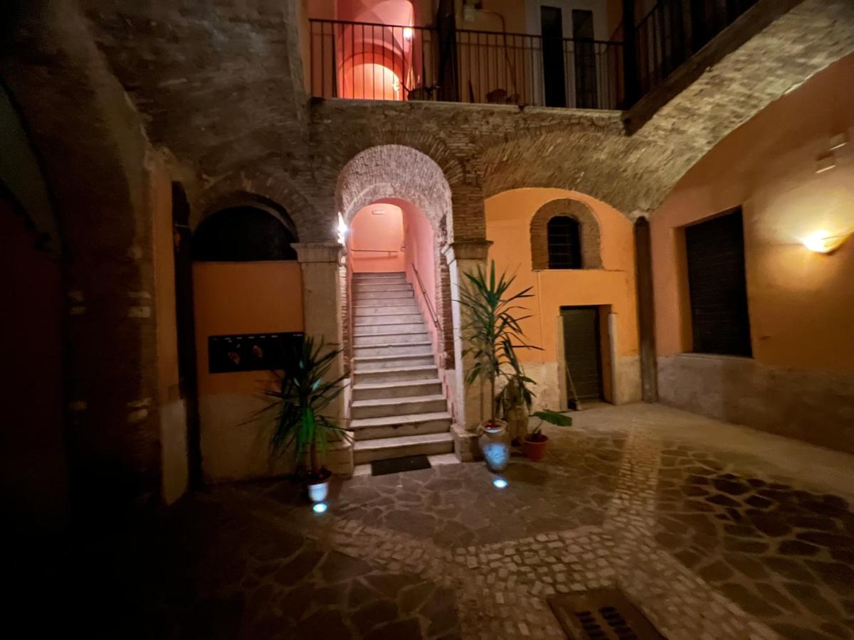 Domus Isidis room - B&B Benevento