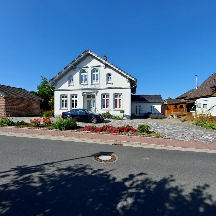 B&B Nordenham - Privatunterkunft im Erdgeschoss - Bed and Breakfast Nordenham