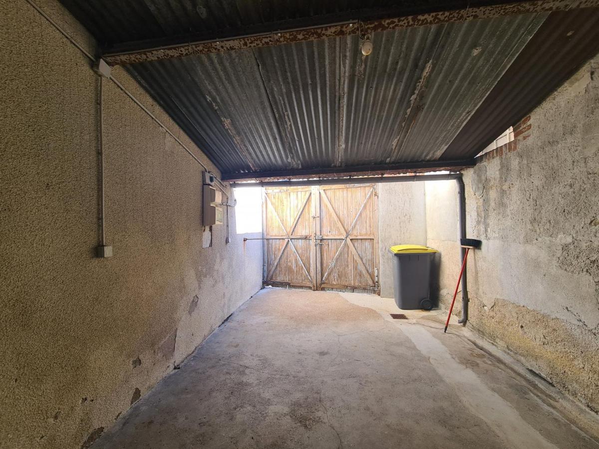 Maison confortable près des Châteaux de la Loire et Zoo de Beauval avec cour et parking privé - Chambres d'hôtes Chabris