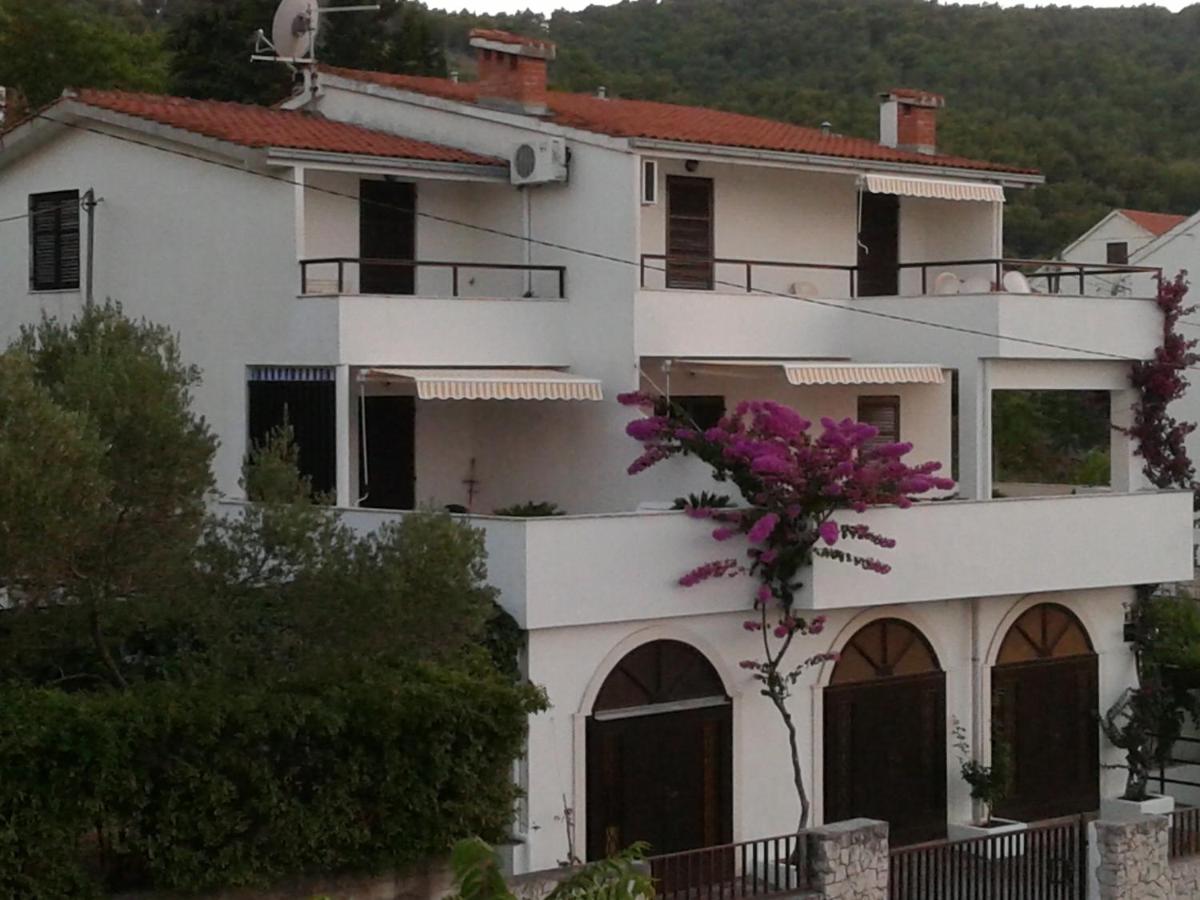 B&B Slatine - Apartments Villa Zvonimir - Bed and Breakfast Slatine