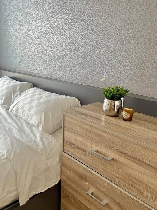 1BR Quiet zone - Grand Parano Condo - Bed and Breakfast