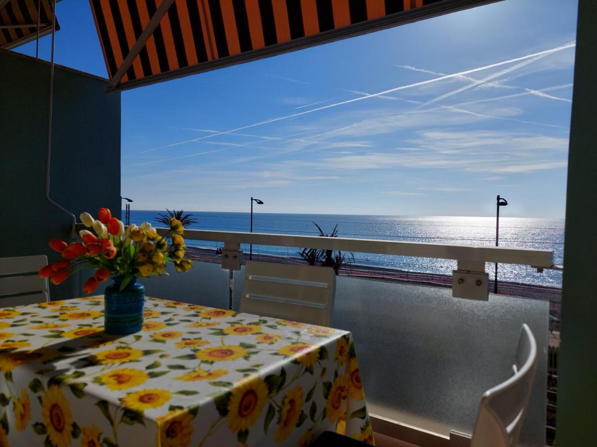 EMOZIONI CASA VISTA MARE BORDIGHERA - B&B