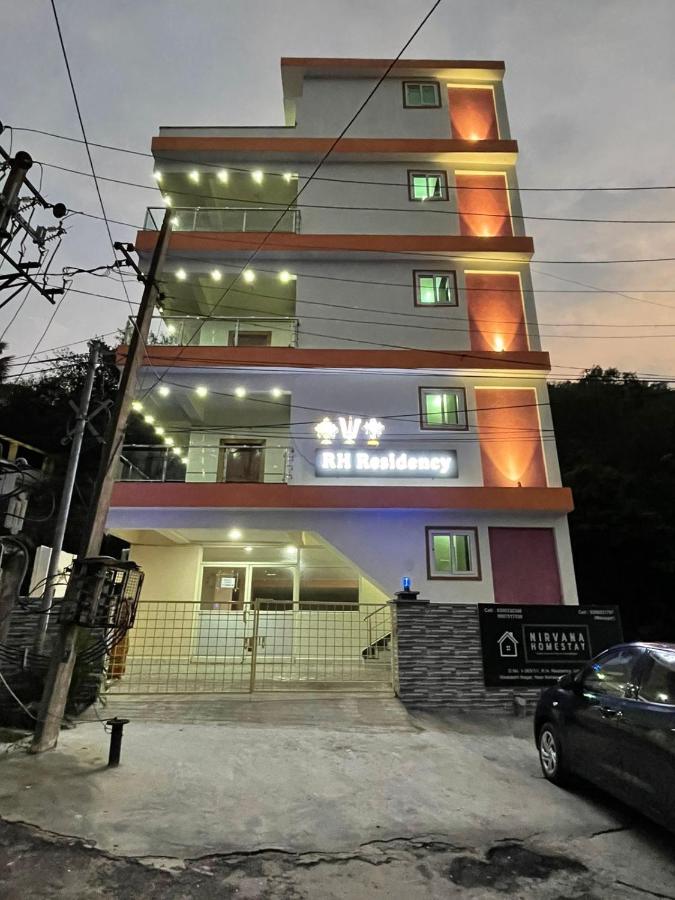 B&B Vishakhapatnam - Nirvana Home Stay - Bed and Breakfast Vishakhapatnam