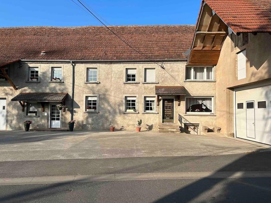 Maison au sein d'une ferme - B&B