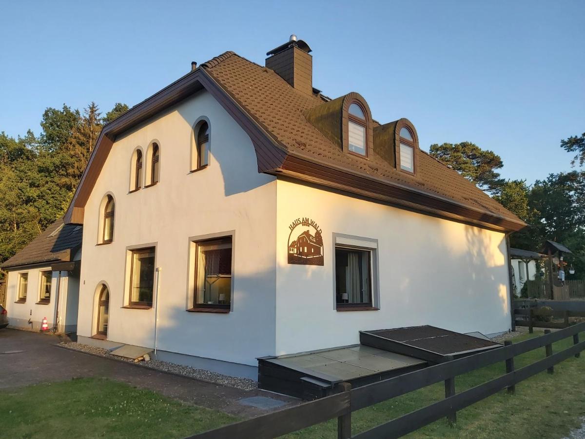 B&B Bark - Haus am Wald - Haus Nils und Haus Nele - Bed and Breakfast Bark