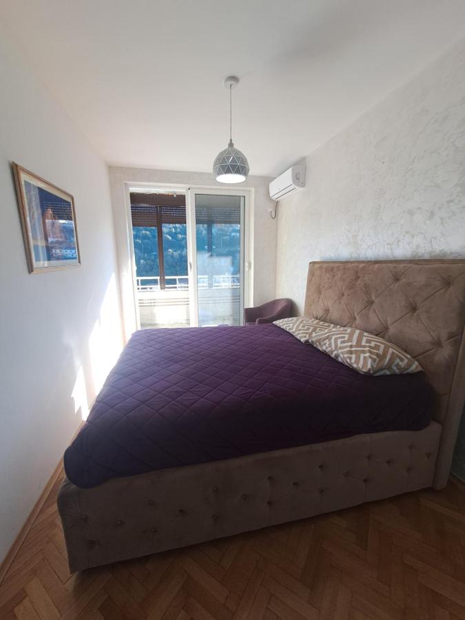 Apartman Ulcinj Boro - B&B Dulcigno
