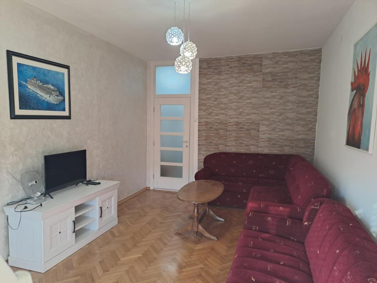 Apartman Ulcinj Boro - B&B Dulcigno