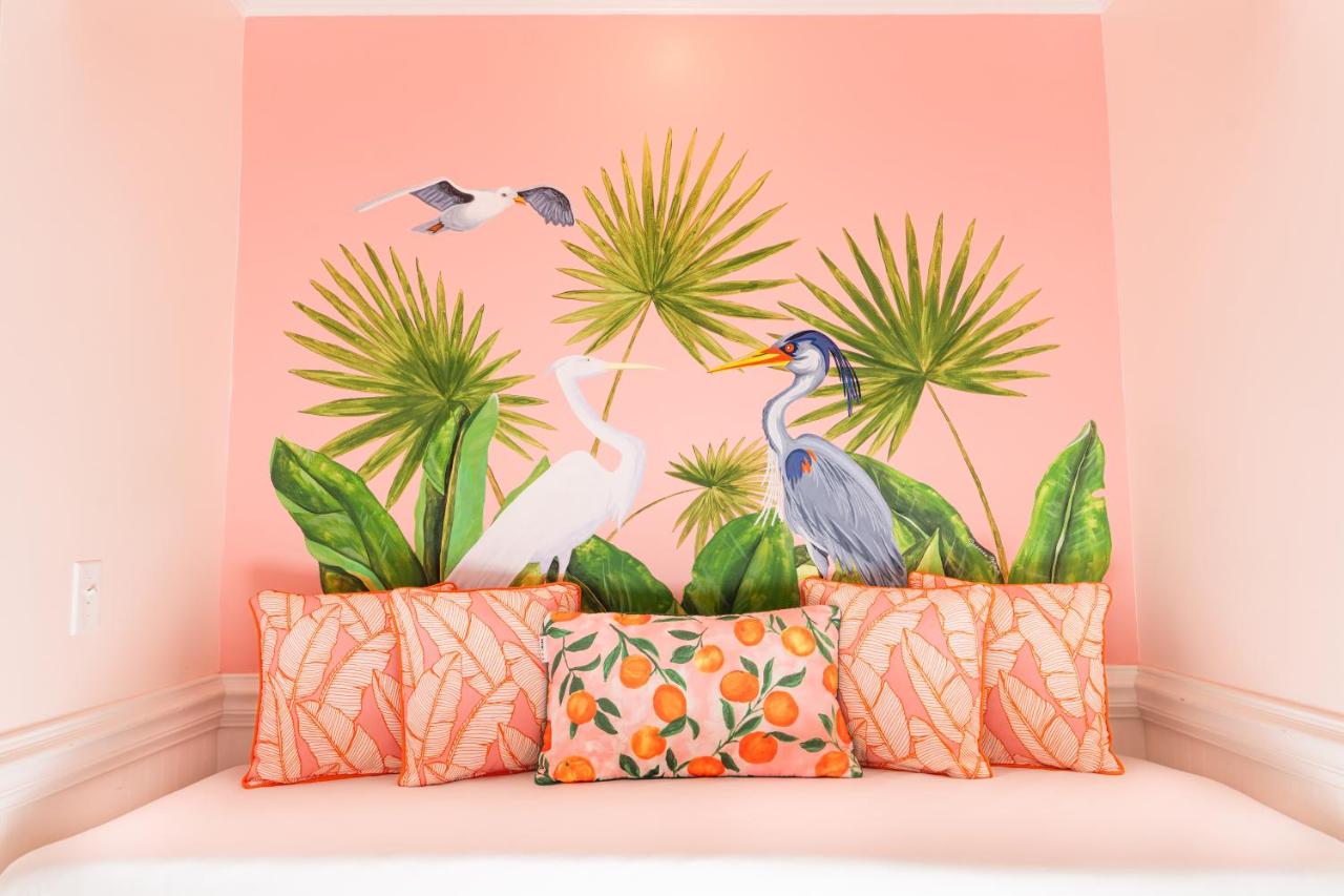 Private Balcony - Beach - Pool and Pickleball - B&B Tybee Island