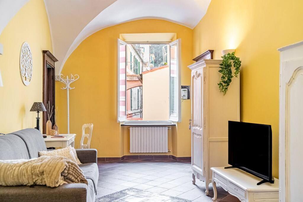 Noli centro, Ampia Casa stile Kinfolk con Parcheggio - Ferienwohnung Noli