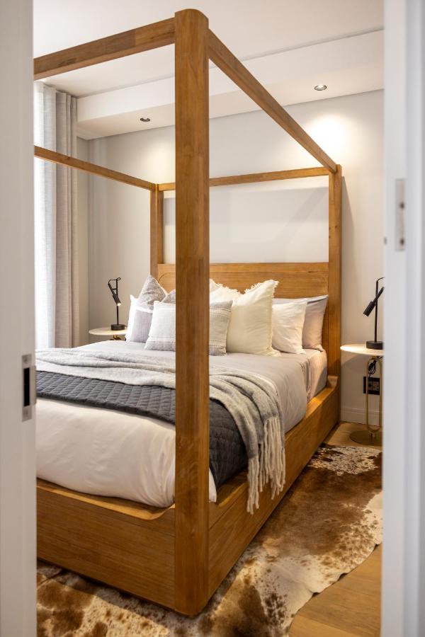 The Cassini Diamond @ Ellipse Waterfall - B&B