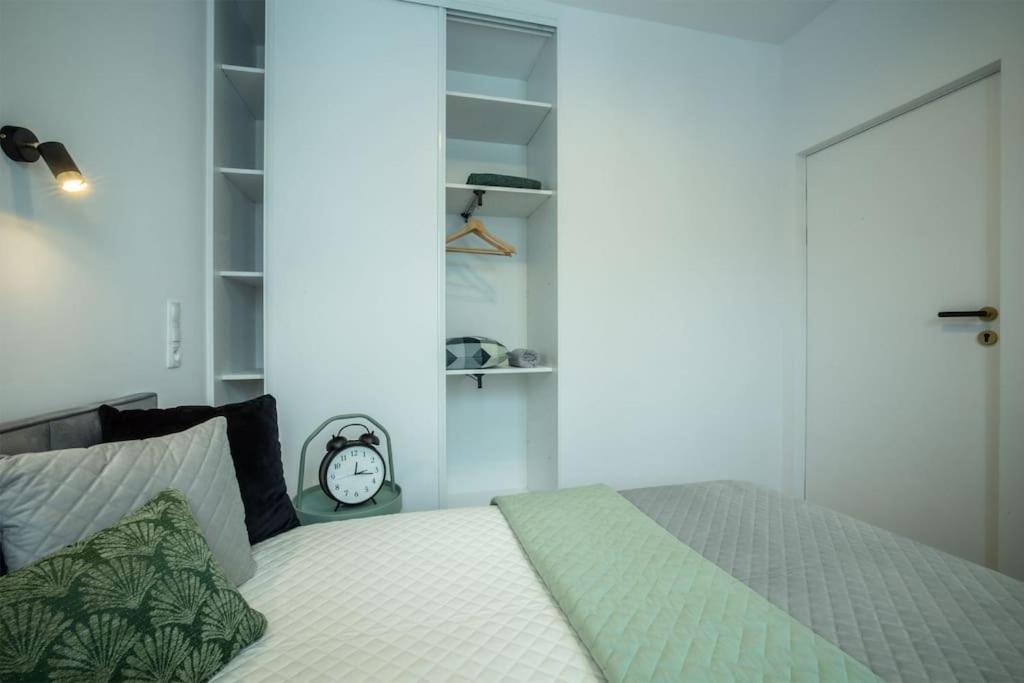 Zegrze Lake WP Nowy Apartament z widokiem na jezioro - Chambres d'hôtes Zegrze