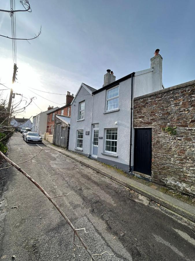 Applestow Cottage - B&B