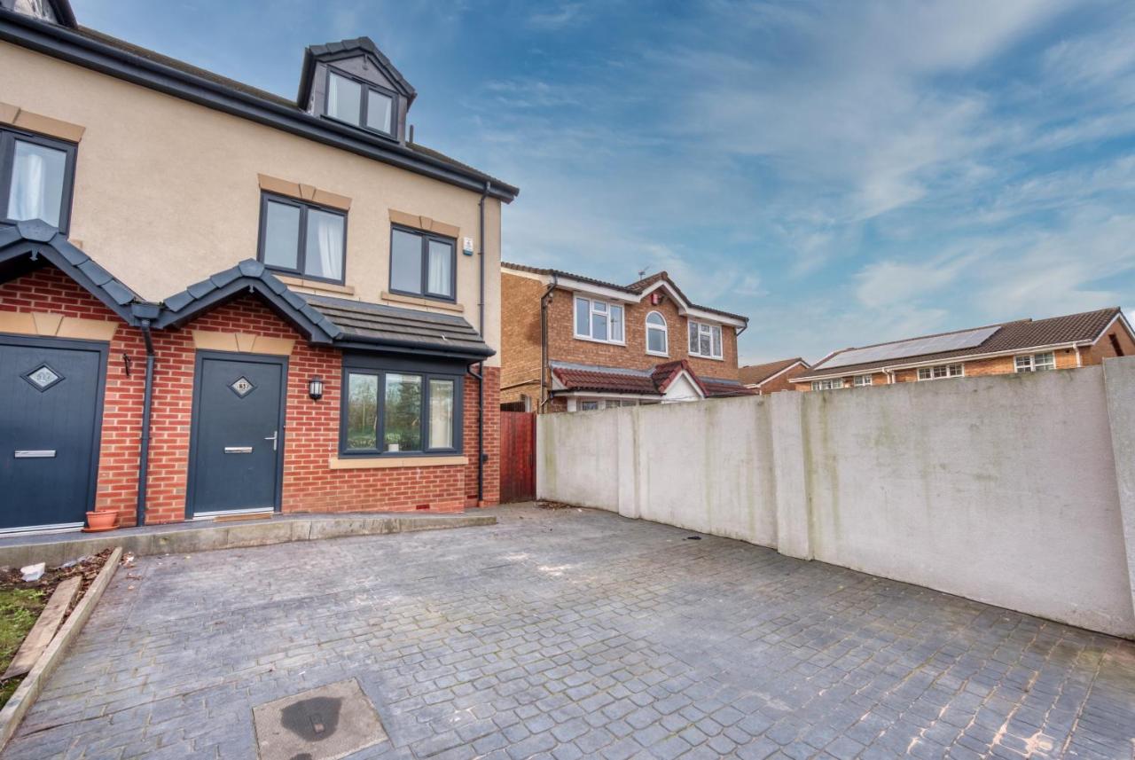 4BR Contractor House in Birmingham w/Parking - Ferienwohnung