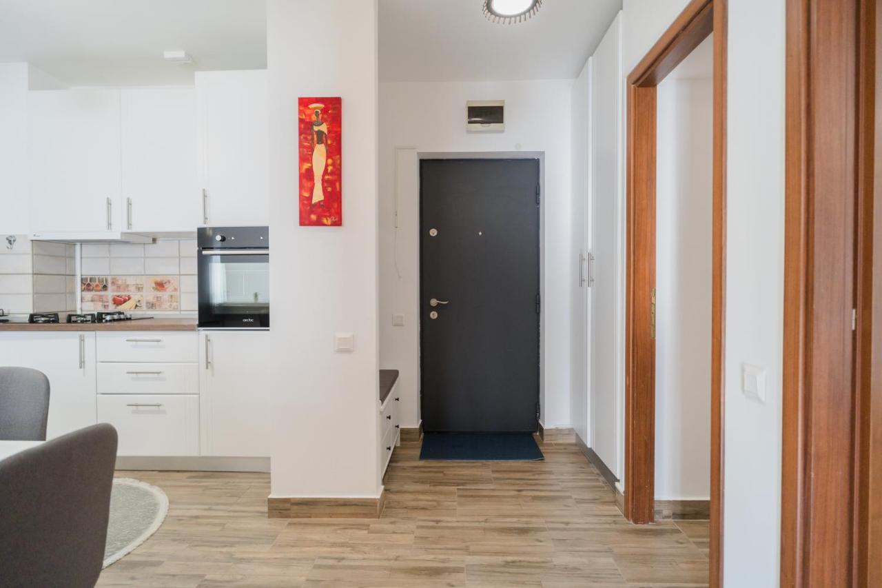 Renovated Gem Plumbuita Park - Ferienwohnung Bukarest