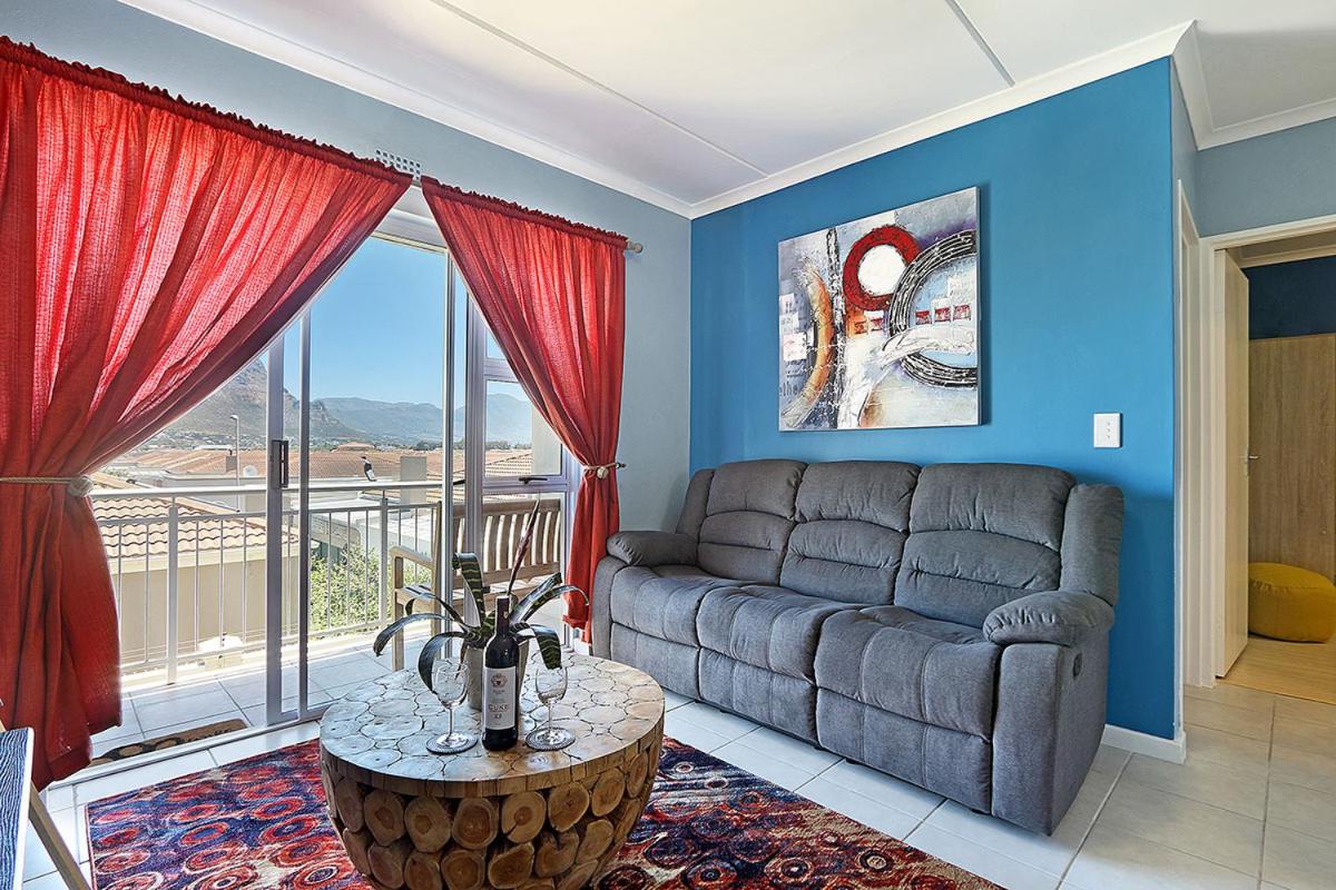 B&B Muizenberg - Ocean Breeze 59 by HostAgents - Bed and Breakfast Muizenberg