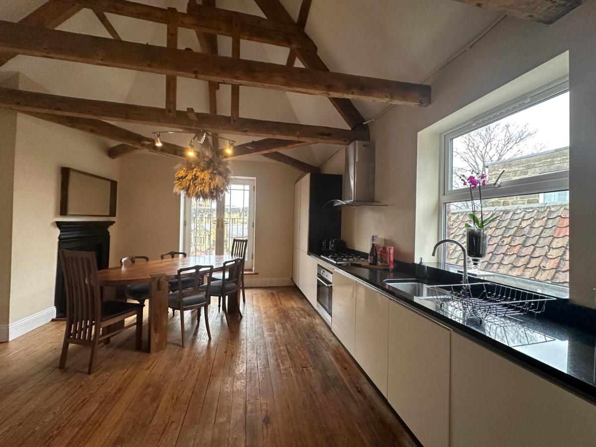 B&B Alnwick - Stunning 3 bedroom House with amazing Castle view - Bed and Breakfast Alnwick