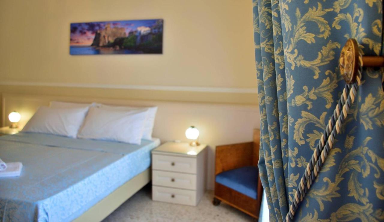 Doppel-/Zweibettzimmer mit Zustellbett