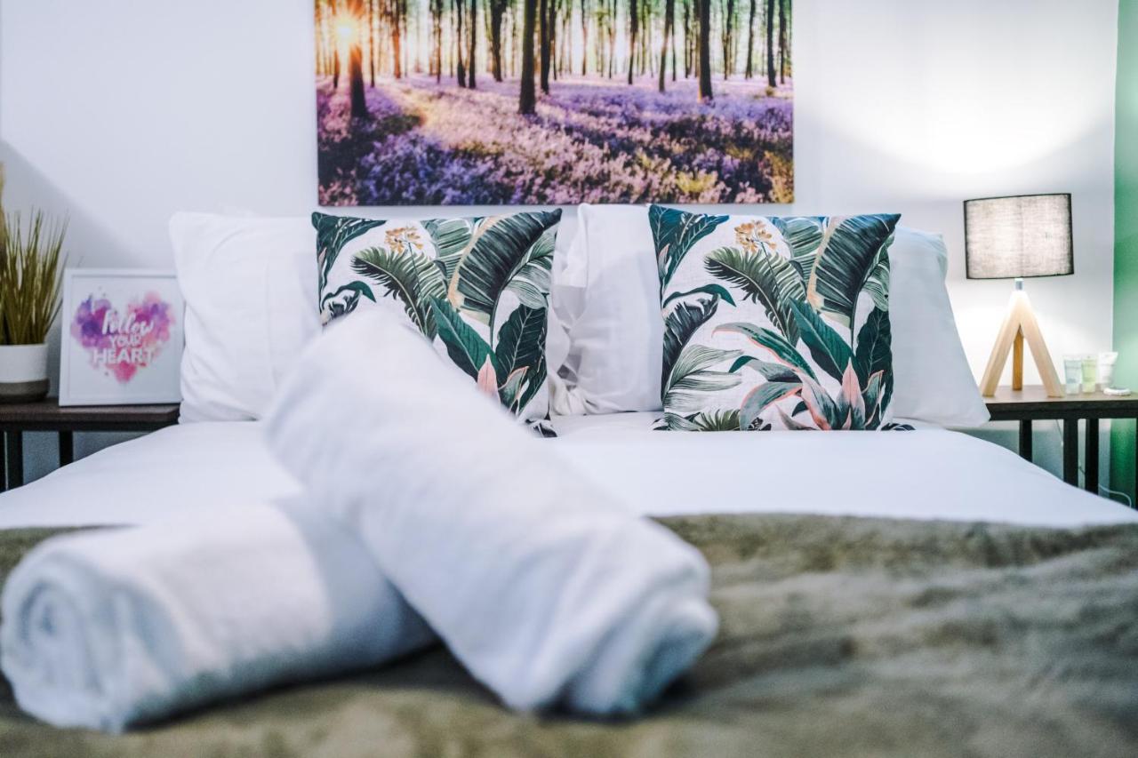 Charming Apartments - Rocky Ln Chambers Flat 6 - B&B