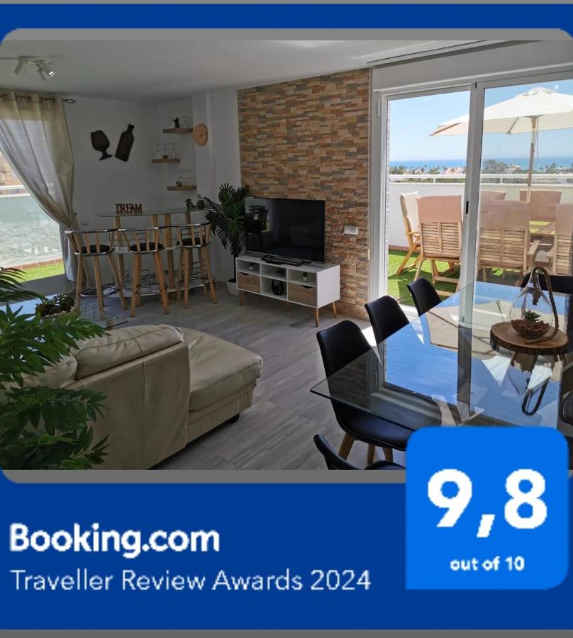 B&B Roquetas de Mar - Ático 4 dormitorios cerca de la playa con gran terraza y 2 parkings - Bed and Breakfast Roquetas de Mar