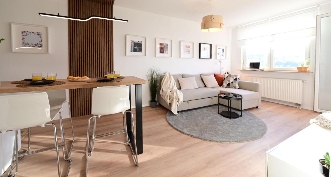 Delux apartment LA ARENA with private garage - B&B Zagreb