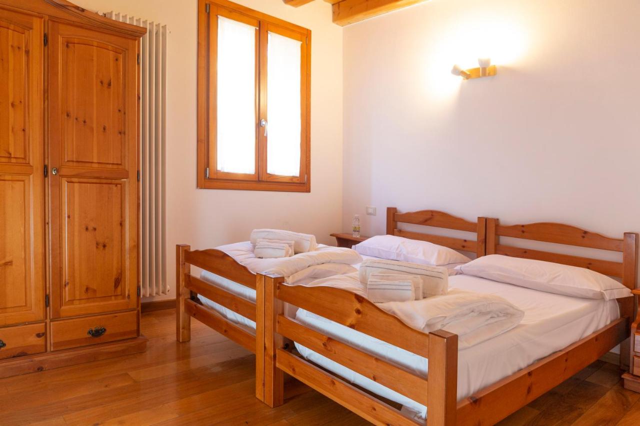 Habitación Doble con baño privado - 2 camas