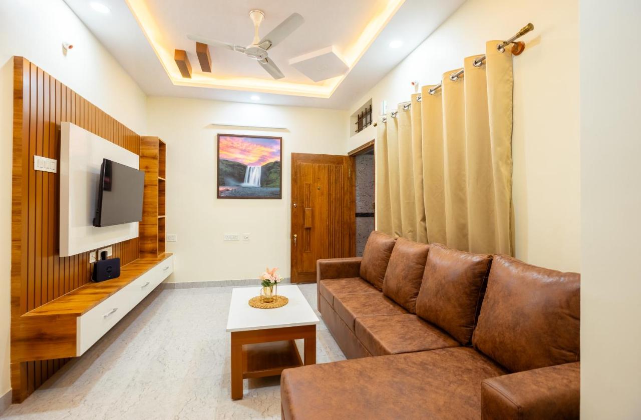 B&B Bangalore - RZ Residency - Bed and Breakfast Bangalore