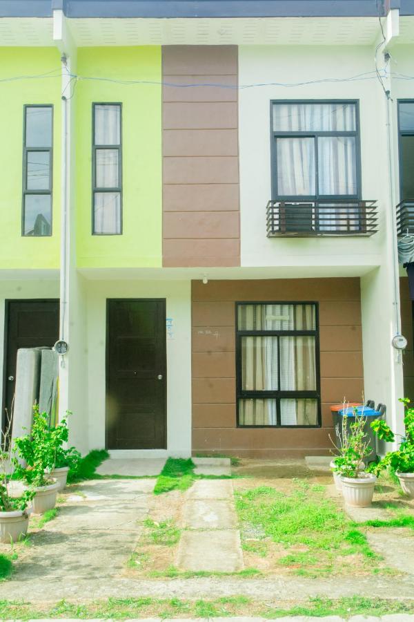 B&B Davao - Matina Pangi Evisa Subdivision 2 bedrooms house with parking wifi Netflix - Bed and Breakfast Davao