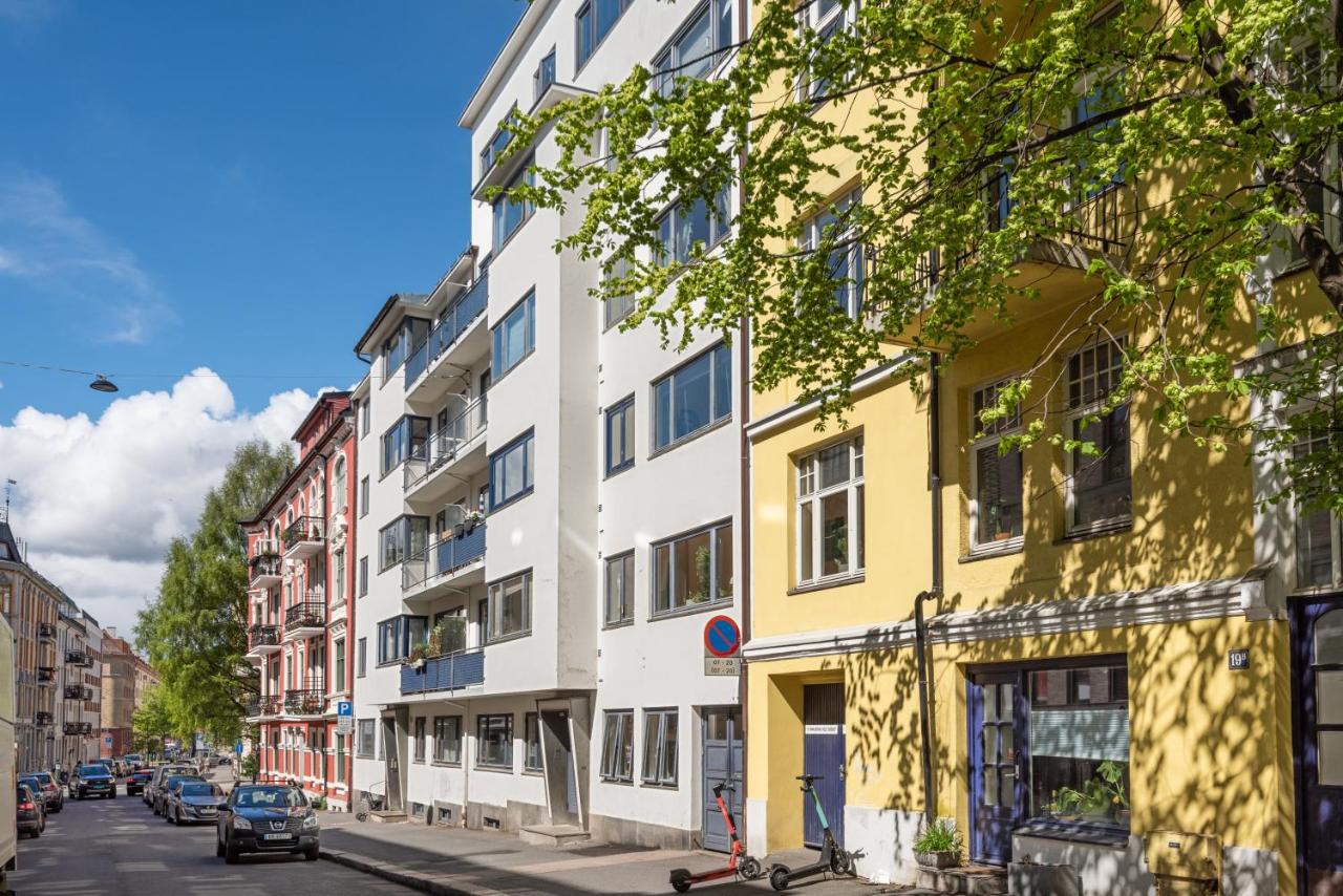 Large apartment - Luxurious neighborhood - 8 pax - Bed and Breakfast