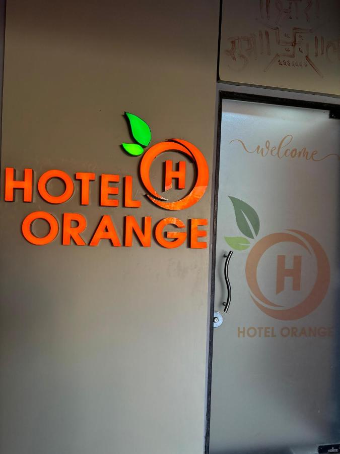 B&B Surat - Hotel Orange - Bed and Breakfast Surat