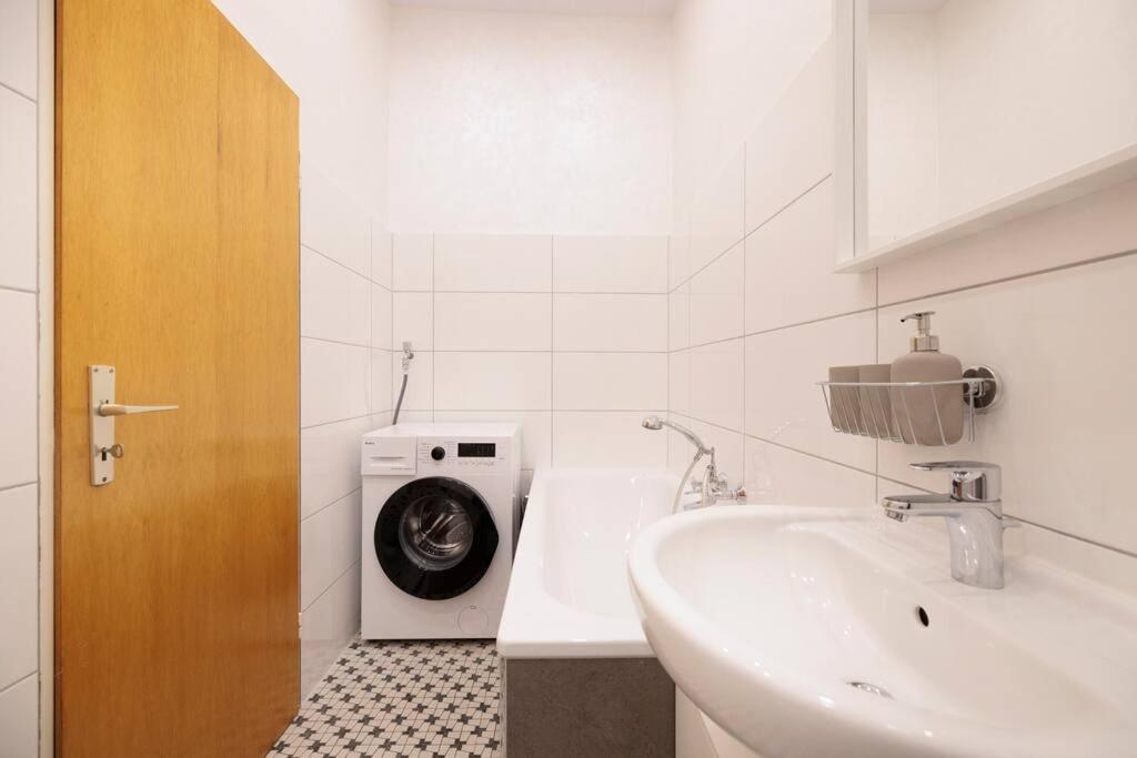 geräumige und ruhige Wohnung am Kanal - Ferienwohnung Hannover