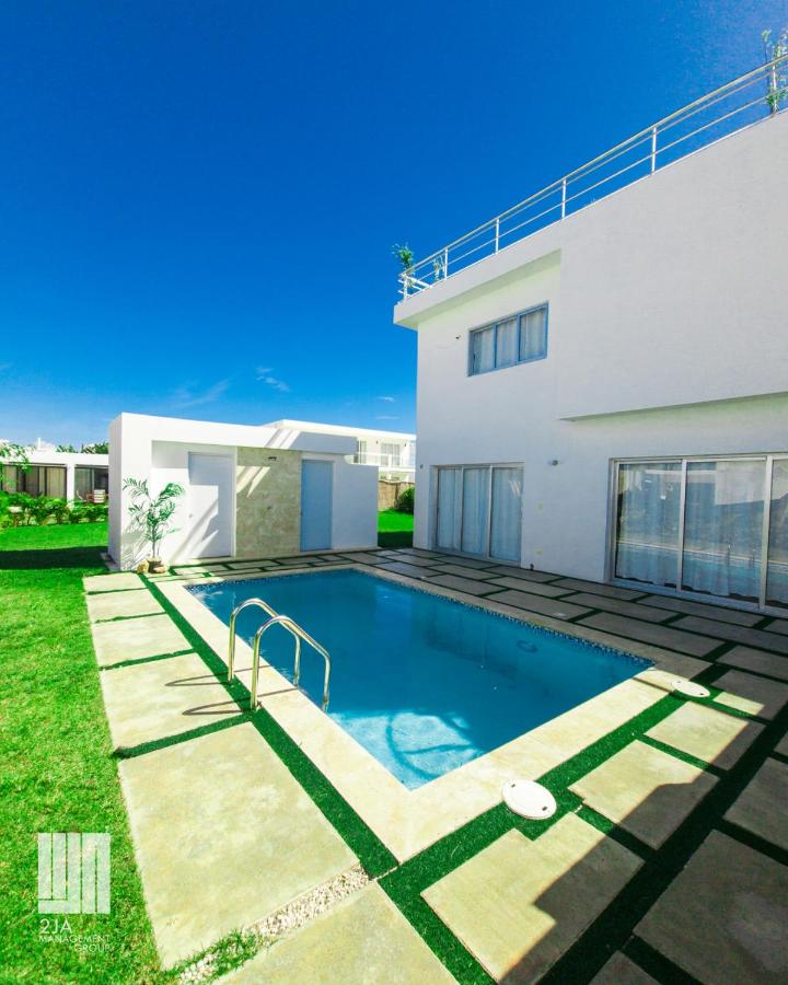 Villa mit Gartenblick