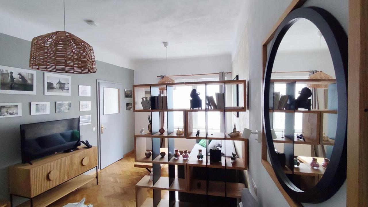 Isac 15 Central Apartment - B&B Cluj-Napoca