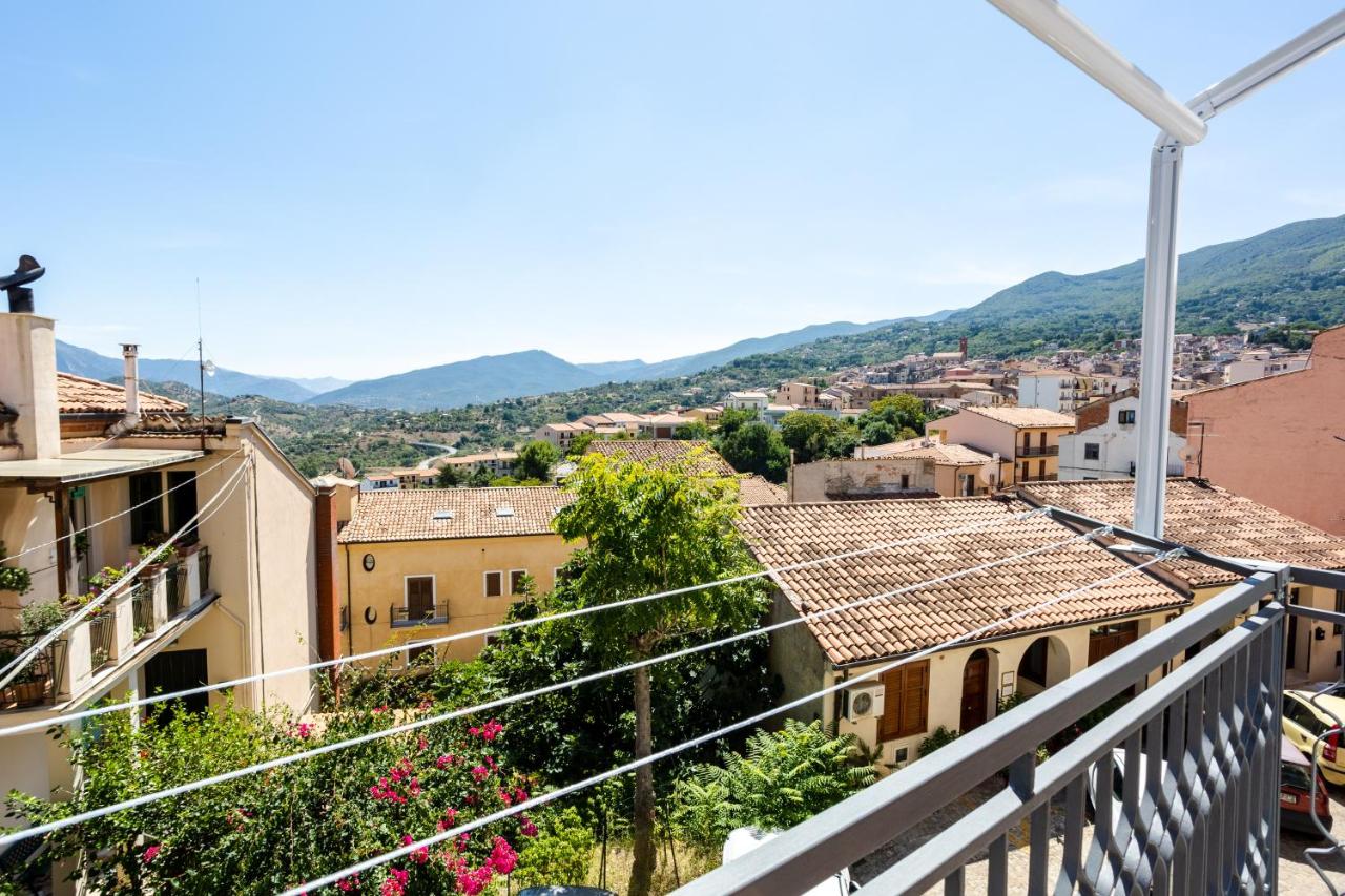 Porta San Paolo House - Bed and Breakfast Castelbuono
