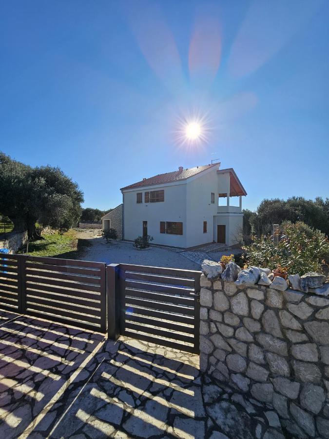 Apartman More - Bed and Breakfast Lun