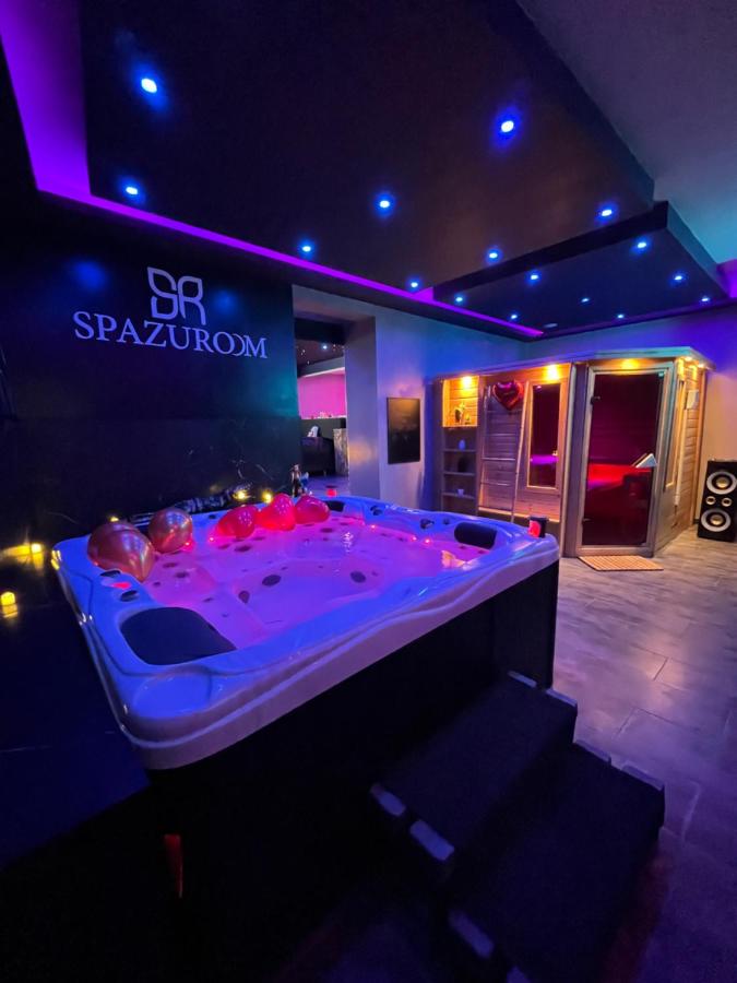 B&B Mouscron - Spazuroom Luxury Suite - Bed and Breakfast Mouscron