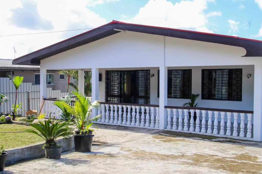 B&B Suva - Entire House: 3 Bed+2 Bath in Namadi, Suva - Bed and Breakfast Suva