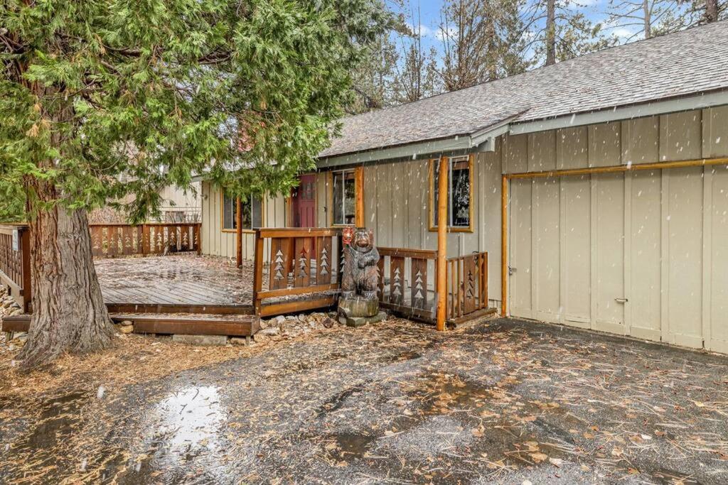 Timber Pines Chalet~ Hot Tub~ Walk to Lake/Marina~ - B&B Big Bear Lake