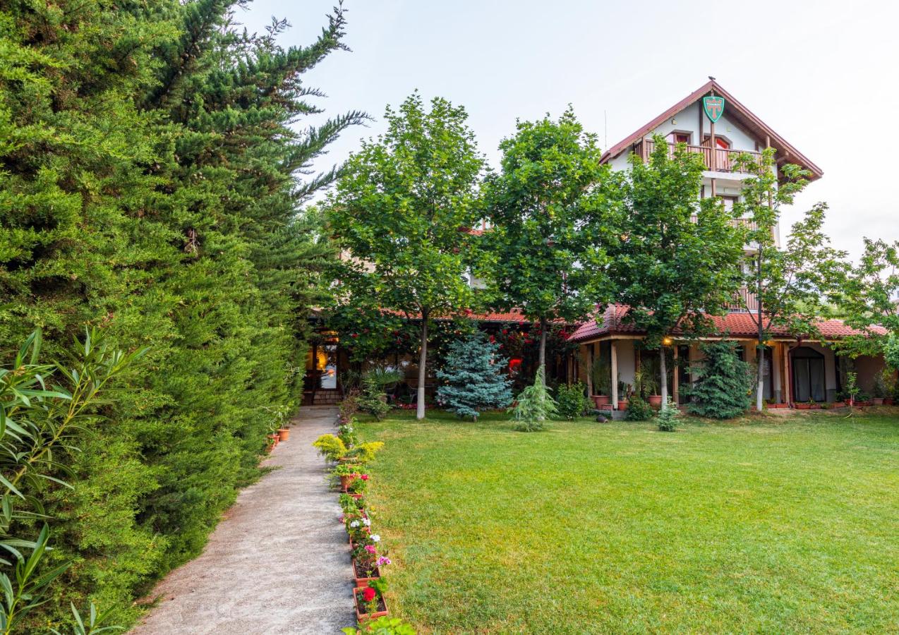 B&B Stara Sagora - Семеен хотел Къща Тодорови - Bed and Breakfast Stara Sagora