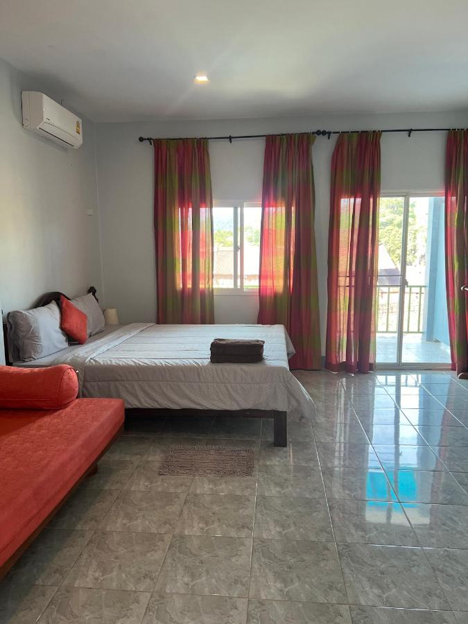 Nare Guest House - Bed and Breakfast Ko Lanta