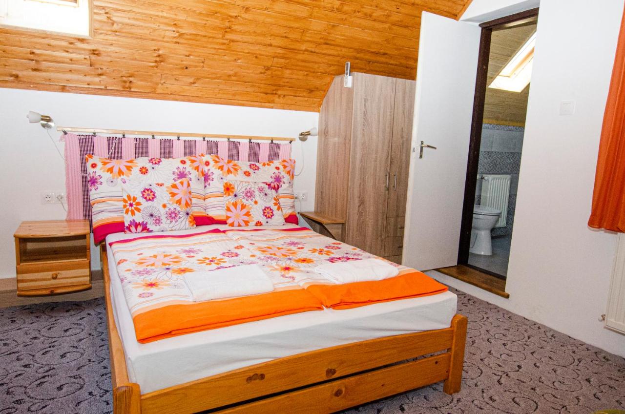Deluxe Double Room with Shower