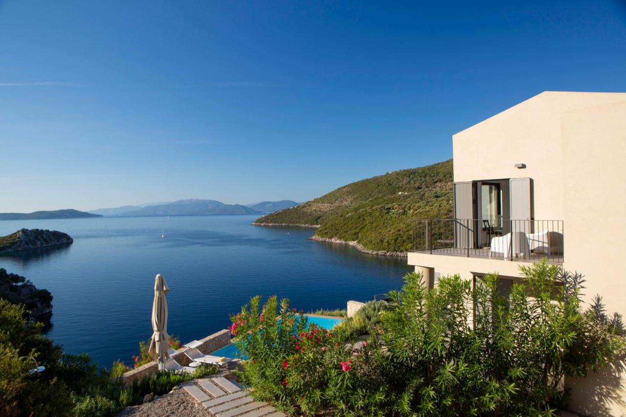 B&B Sývota - Villa Kastos - Stylish Luxury Villa with Direct Sea Access - Bed and Breakfast Sývota