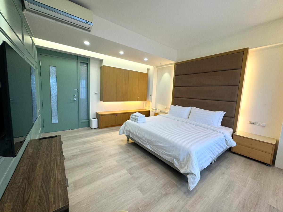 Deluxe Double Room with Bath