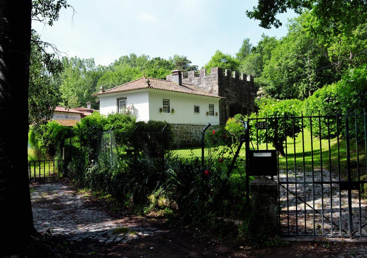 Casa de Travassos - B&B Luzim