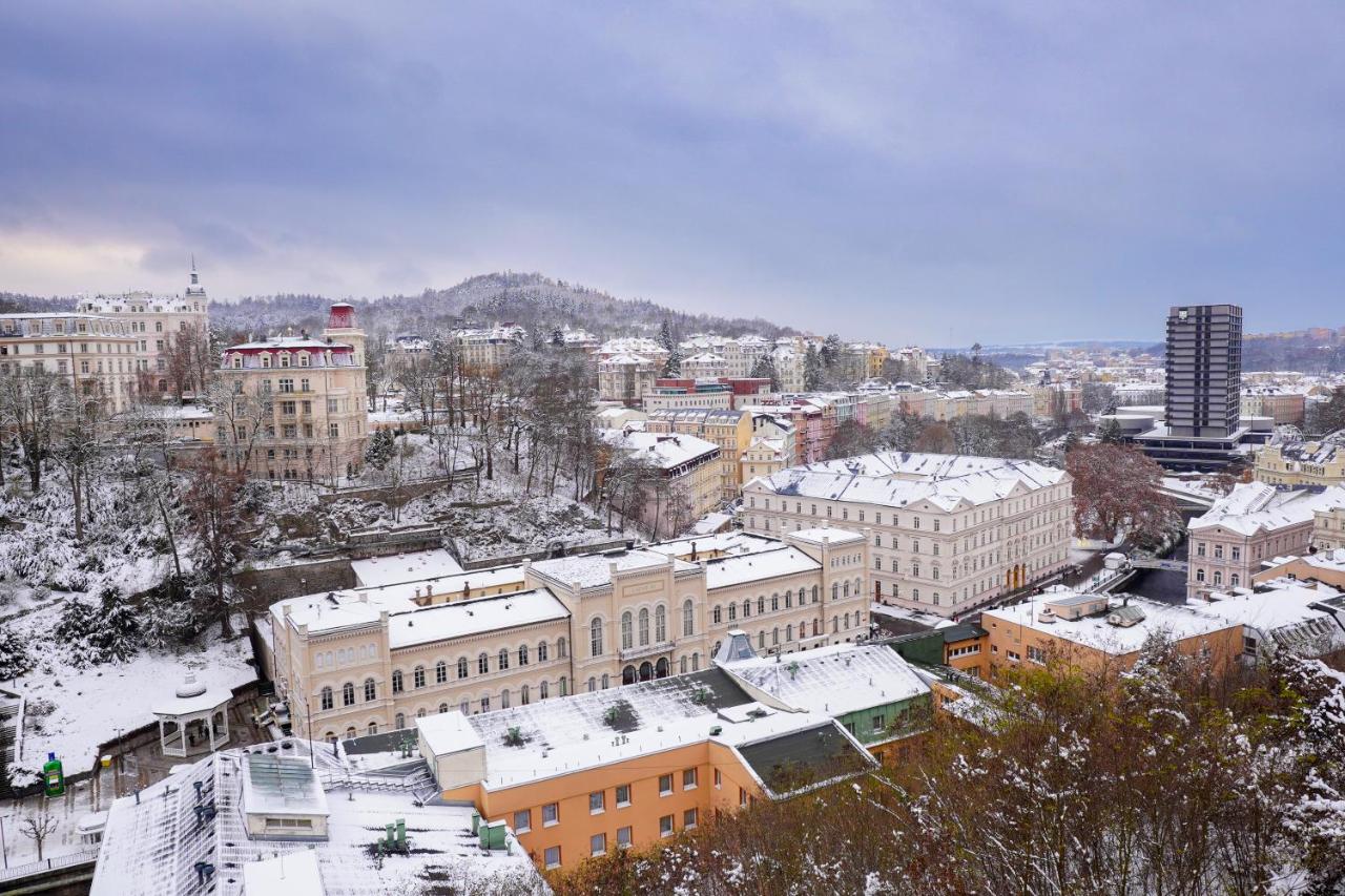 Suite with City View